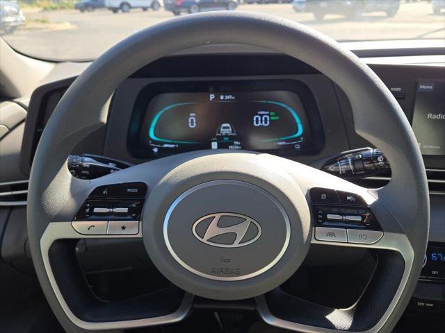 2025 Hyundai Elantra - $23,716