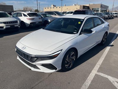 2025 Hyundai Elantra Hybrid SEL Sport 4DR Sedan