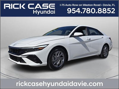 Photo of a 2025 Hyundai Elantra Hybrid Blue 4DR Sedan for sale