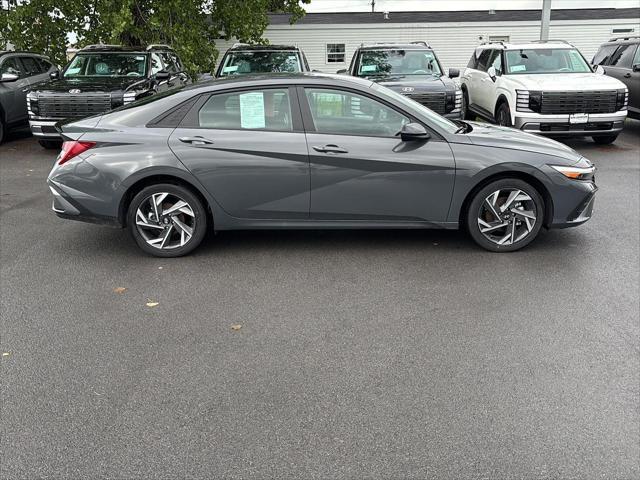 2025 Hyundai Elantra - $24,299