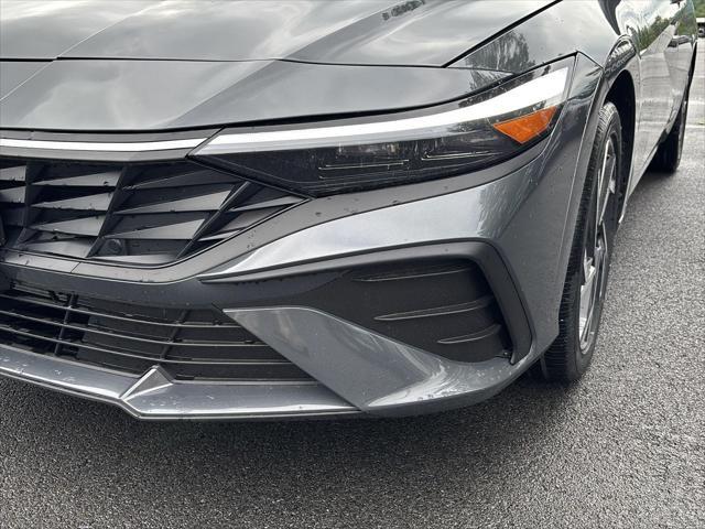 2025 Hyundai Elantra - $24,299