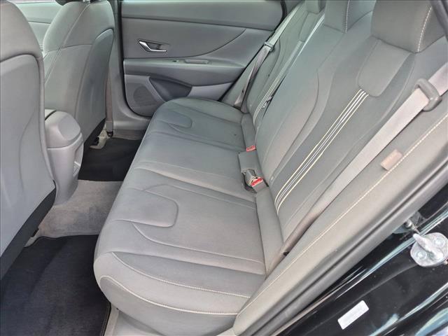 2025 Hyundai Elantra - $24,100