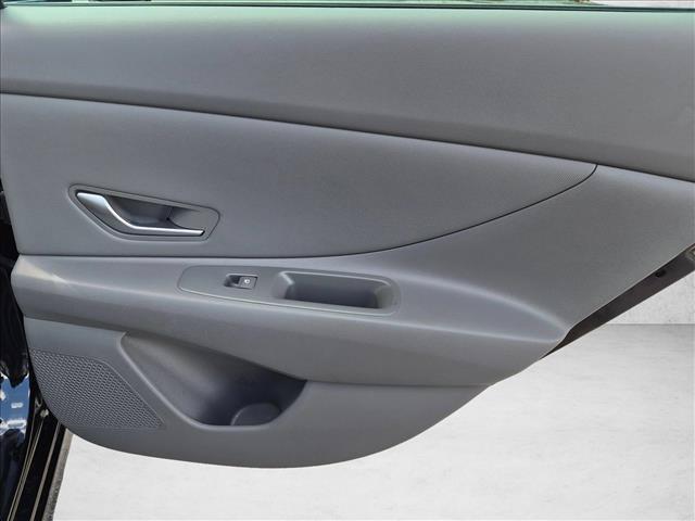 2025 Hyundai Elantra - $24,100