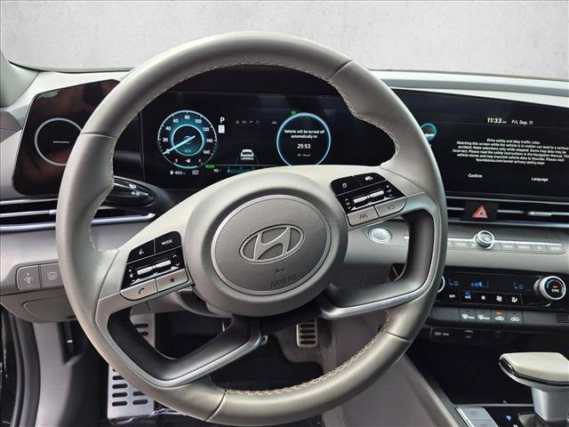 2025 Hyundai Elantra - $24,100