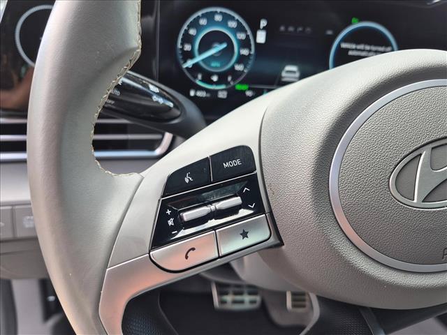 2025 Hyundai Elantra - $24,100