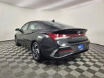 2025 ELANTRA Hybrid Thumbnail 3