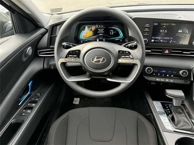 2025 Hyundai Elantra Hybrid 