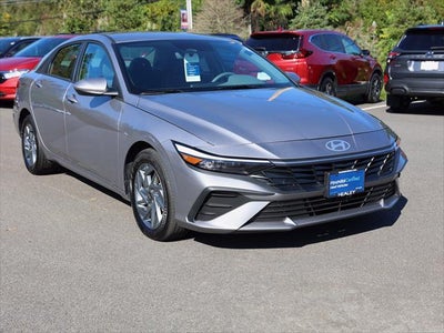 2025 Hyundai Elantra Hybrid Blue 4DR Sedan