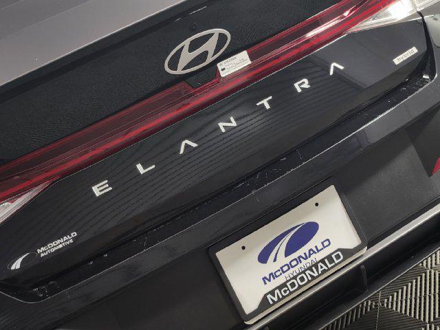 2025 Hyundai Elantra - $25,432