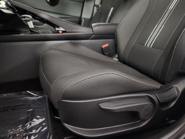 2025 Hyundai Elantra - $25,463