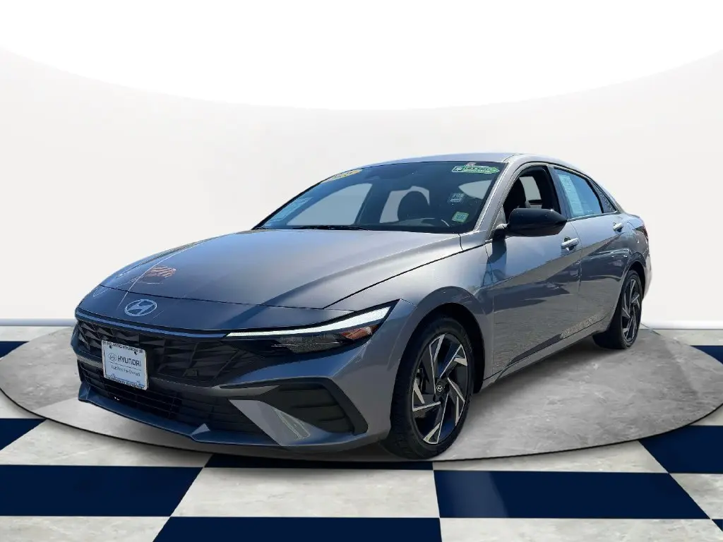 2025 Hyundai Elantra - $24,687