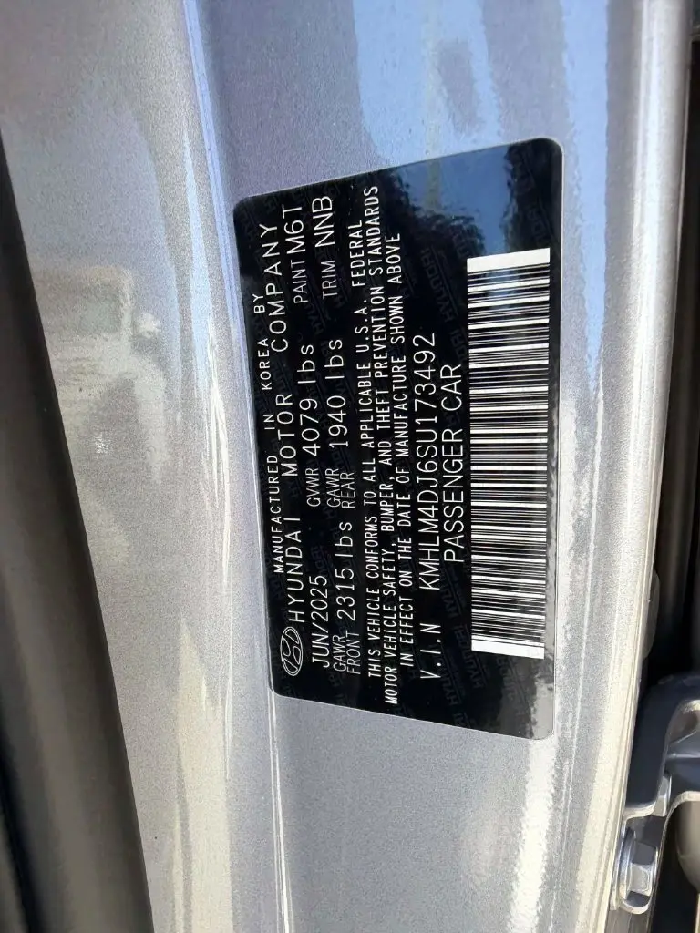 2025 Hyundai Elantra - $24,687