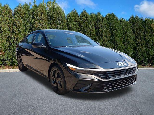 2026 Hyundai Elantra - $25,900