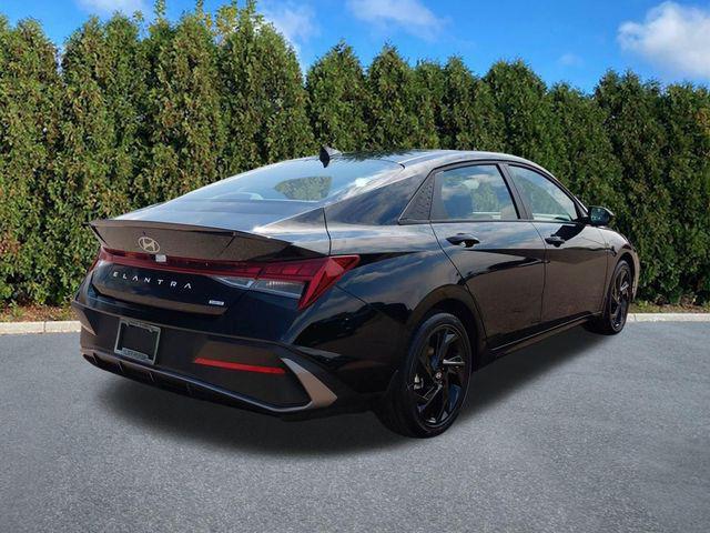 2026 Hyundai Elantra - $25,900