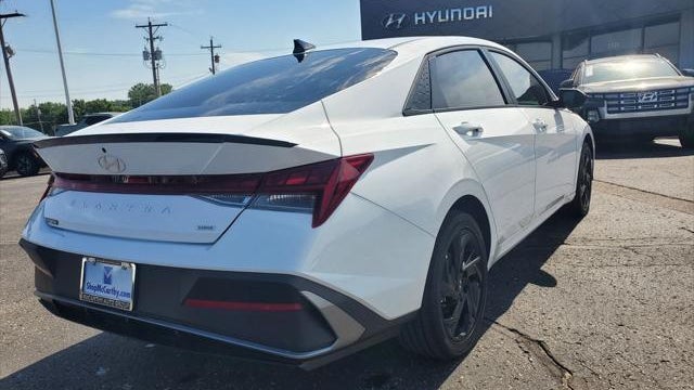 2026 Hyundai ELANTRA Hybrid SEL Sport