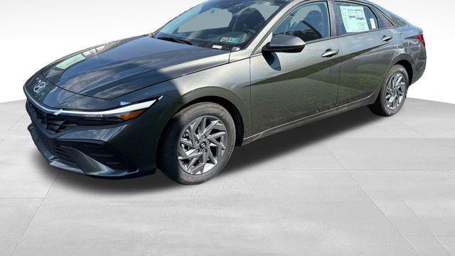 Preowned 2026 Hyundai ELANTRA Hybrid Blue for Sale