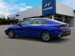 2024 ELANTRA Hybrid Thumbnail 4
