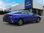 2024 ELANTRA Hybrid Thumbnail 8