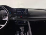2025 ELANTRA Hybrid Thumbnail 16