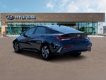 2025 ELANTRA Hybrid Thumbnail 5
