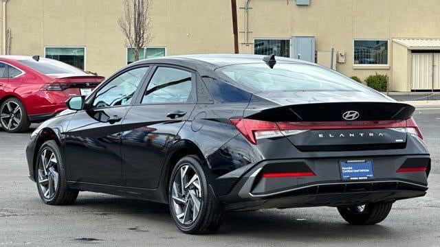 2025 Hyundai ELANTRA Hybrid SEL Sport