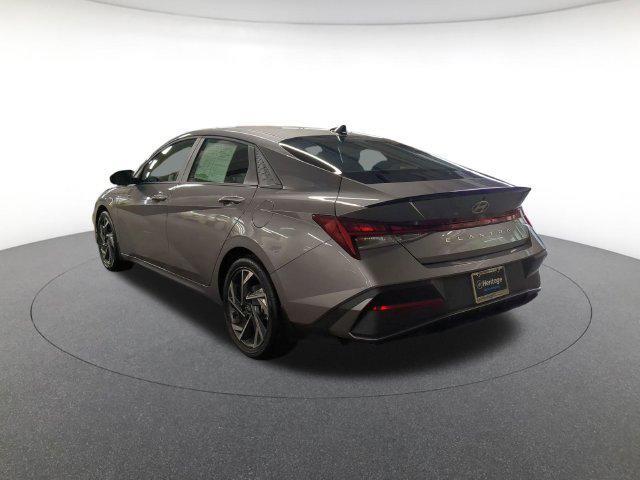 2025 Hyundai Elantra - $21,800