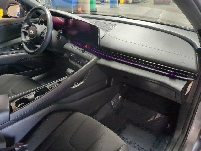 2025 Hyundai Elantra - $21,800