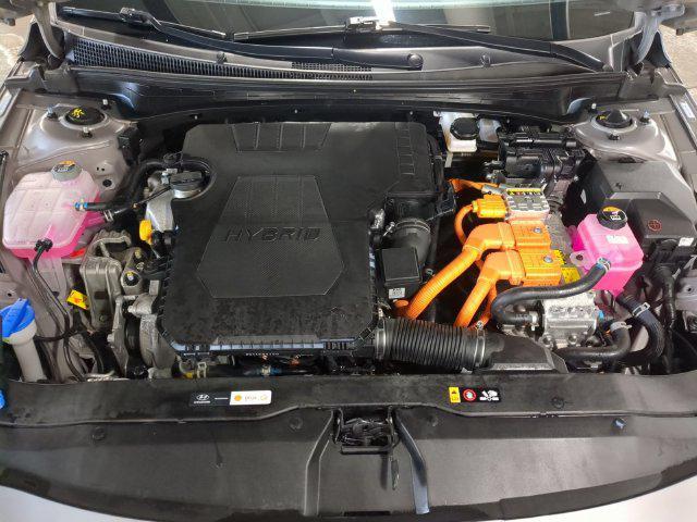 2025 Hyundai Elantra - $21,800