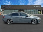 2025 ELANTRA Hybrid Thumbnail 4