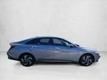 2025 ELANTRA Hybrid Thumbnail 4