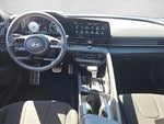 2025 ELANTRA Hybrid Thumbnail 17