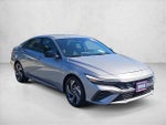 2025 ELANTRA Hybrid Thumbnail 3