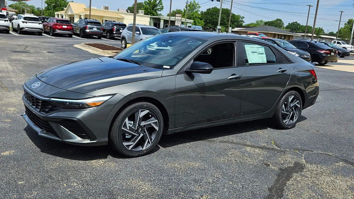 2025 Hyundai ELANTRA Hybrid SEL Sport