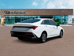 2025 ELANTRA Hybrid Thumbnail 7