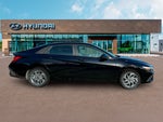 2025 ELANTRA Hybrid Thumbnail 9