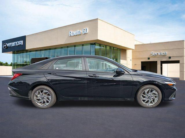 2026 Hyundai Elantra - $24,674