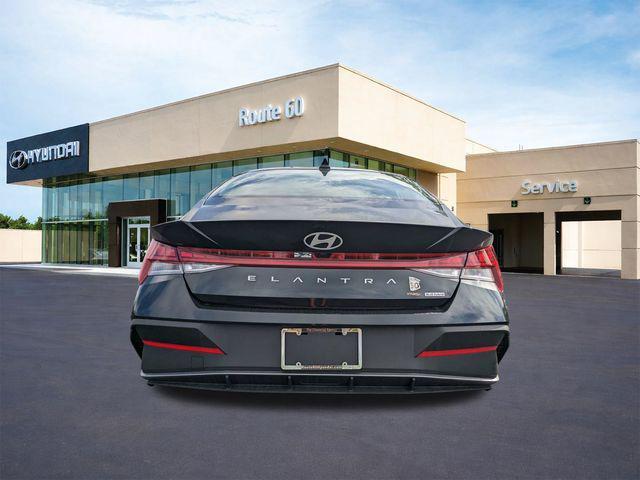 2026 Hyundai Elantra - $24,674