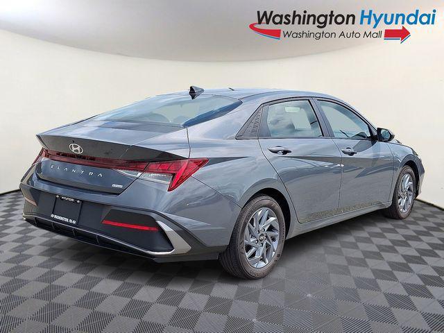 2026 Hyundai Elantra - $25,500