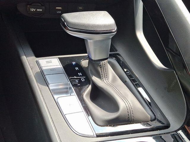 2026 Hyundai Elantra - $25,500