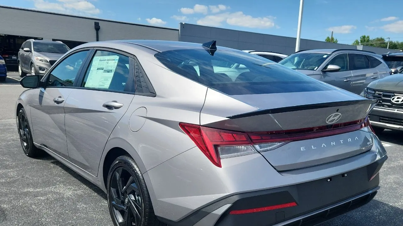 2026 Hyundai ELANTRA Hybrid SEL Sport