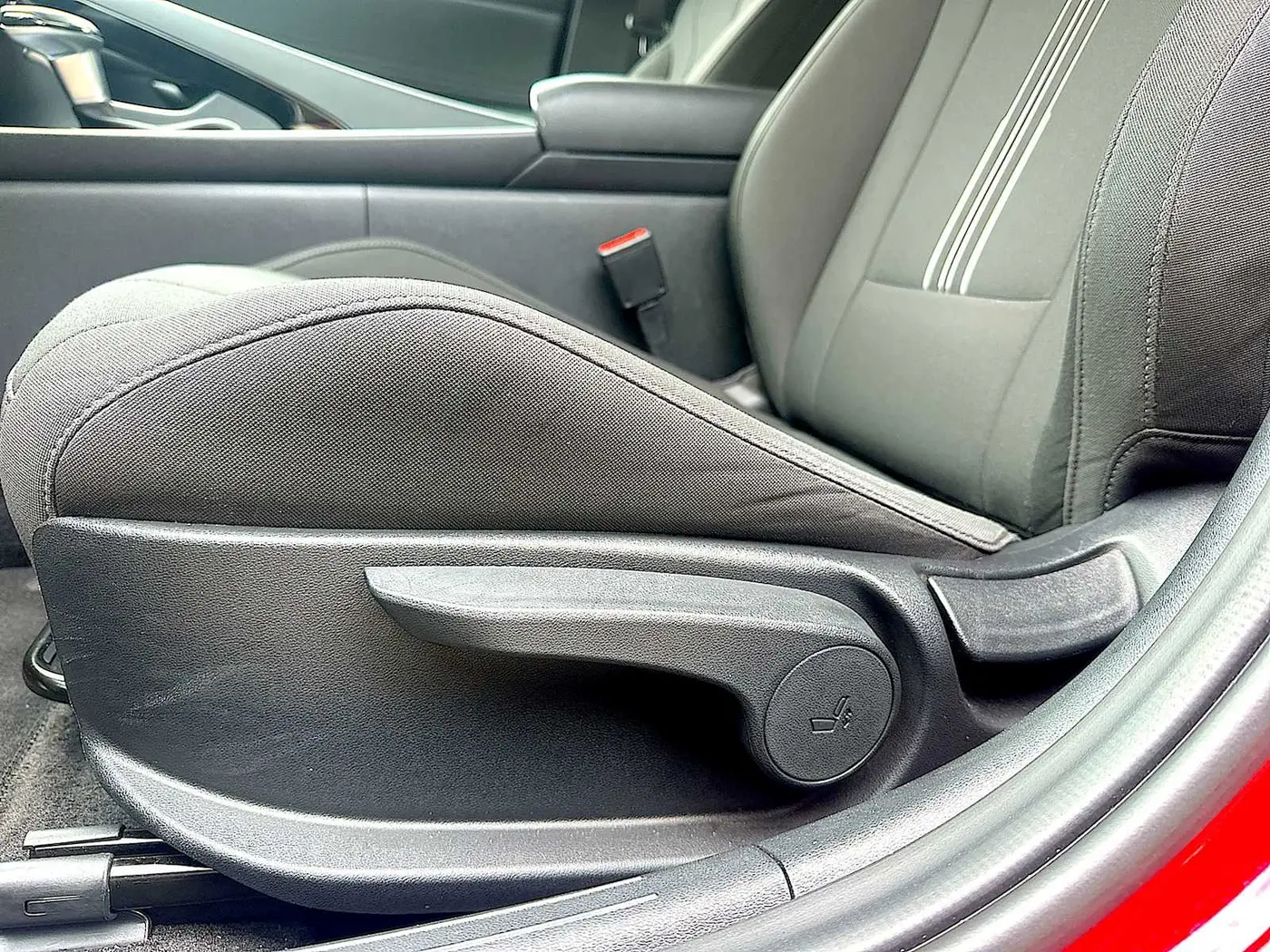 2025 Hyundai Elantra - $22,538