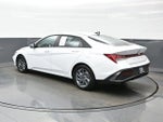 2025 ELANTRA Hybrid Thumbnail 4