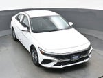 2025 ELANTRA Hybrid Thumbnail 42