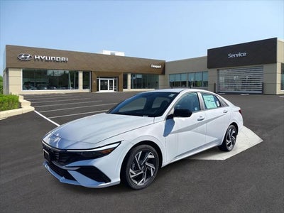 2025 Hyundai Elantra Hybrid SEL Sport 4DR Sedan