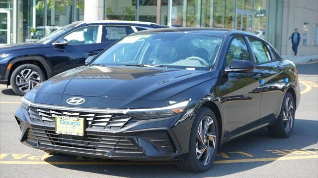 Preowned 2025 Hyundai ELANTRA Hybrid SEL Sport for Sale