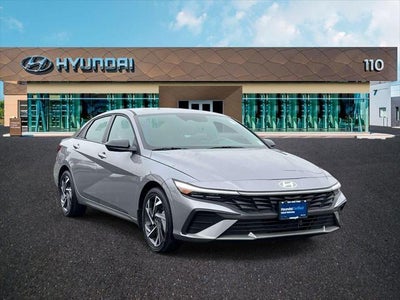 2025 Hyundai Elantra Hybrid SEL Sport 4DR Sedan