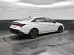 2025 ELANTRA Hybrid Thumbnail 7
