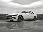 2025 ELANTRA Hybrid Thumbnail 33