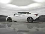 2025 ELANTRA Hybrid Thumbnail 34