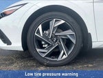 2025 ELANTRA Hybrid Thumbnail 14